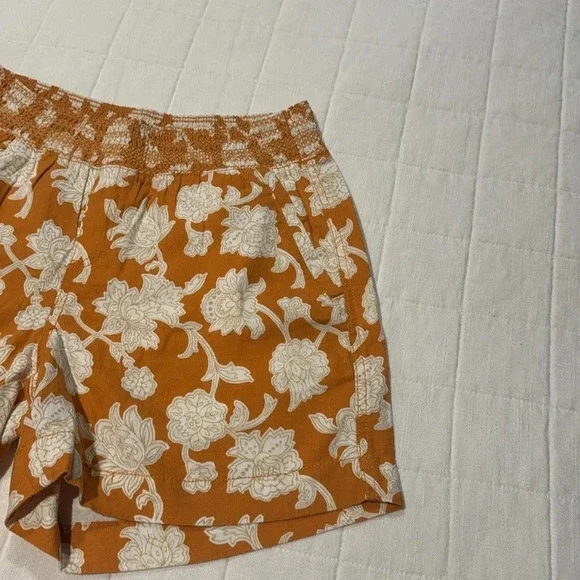 Cute Shorts - Picture 2 of 11